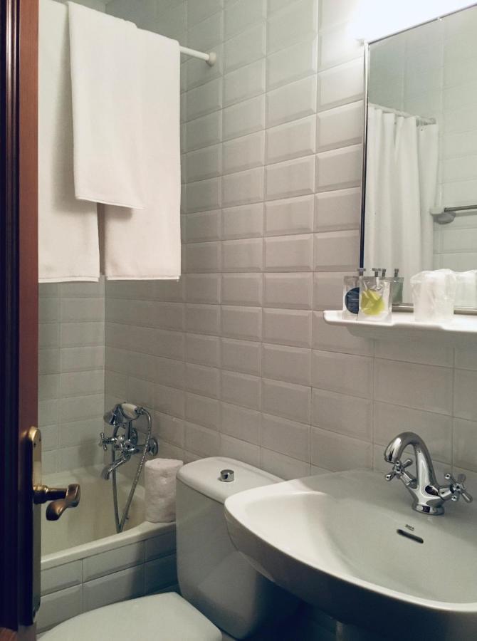 Hostal Can Maret Vilademuls Esterno foto