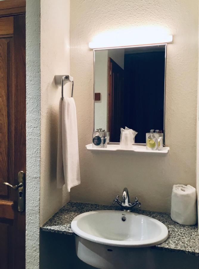 Hostal Can Maret Vilademuls Esterno foto